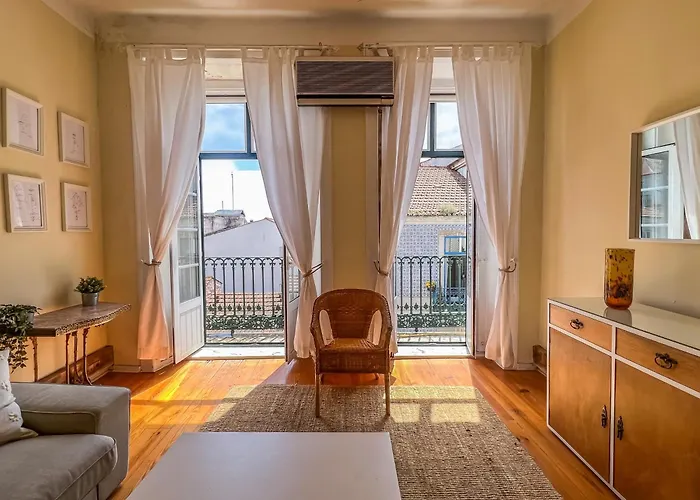 Stay As A Local! Santos Historical Guesthouse III