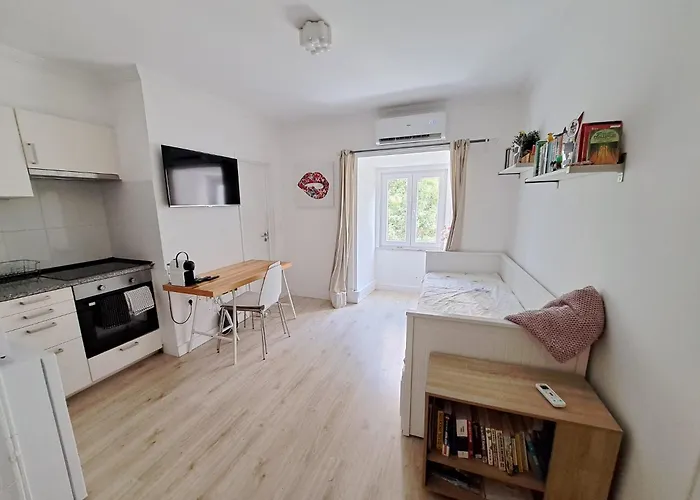 Light And Comfortable Flat In The Center