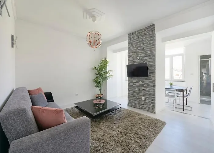 Bright Brand Apartment In City Center With Ac