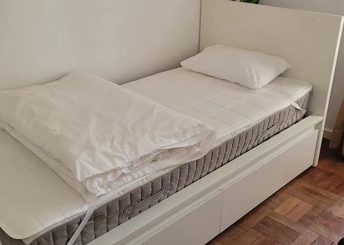 Cozy Room Near Metro & Airport