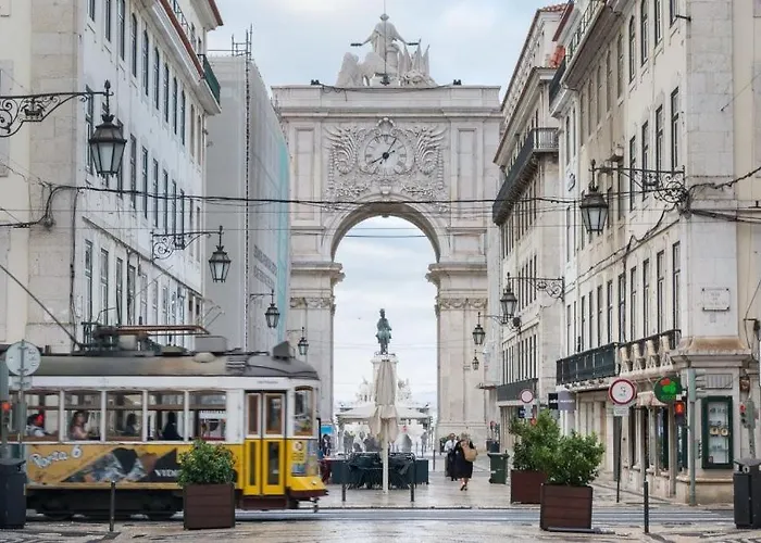 Luxury Suite In Shared Apartment In Downtown Lisbon