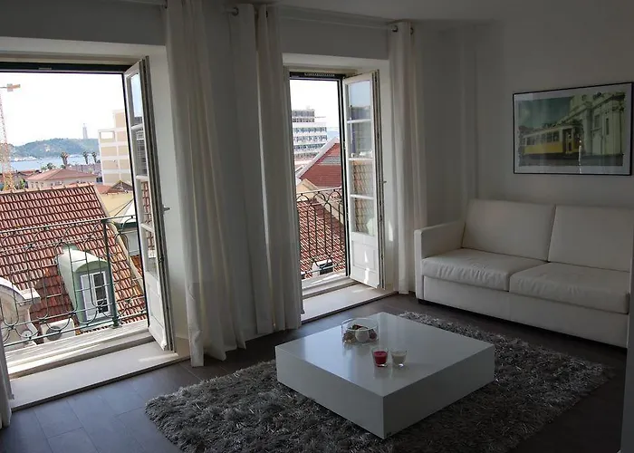 Wallis Apartments