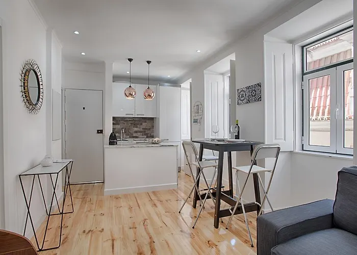 Bmyguest - Principe Real Charming Apartment