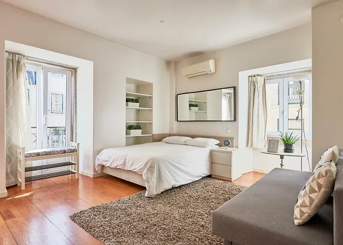 Salgadeiras Suites - Bairro Alto