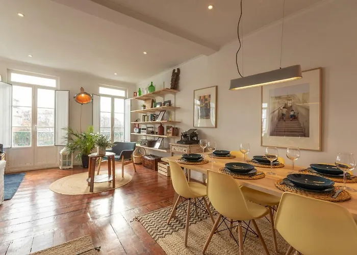 Fantastic Family Apartment In Estrela