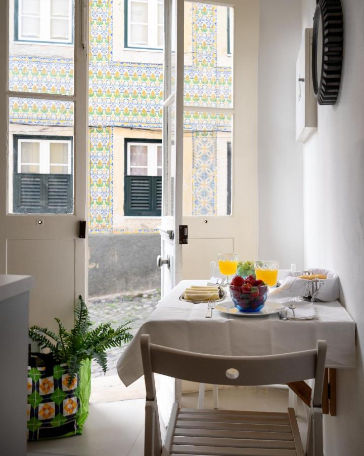 Apartment Alfama Yellow House