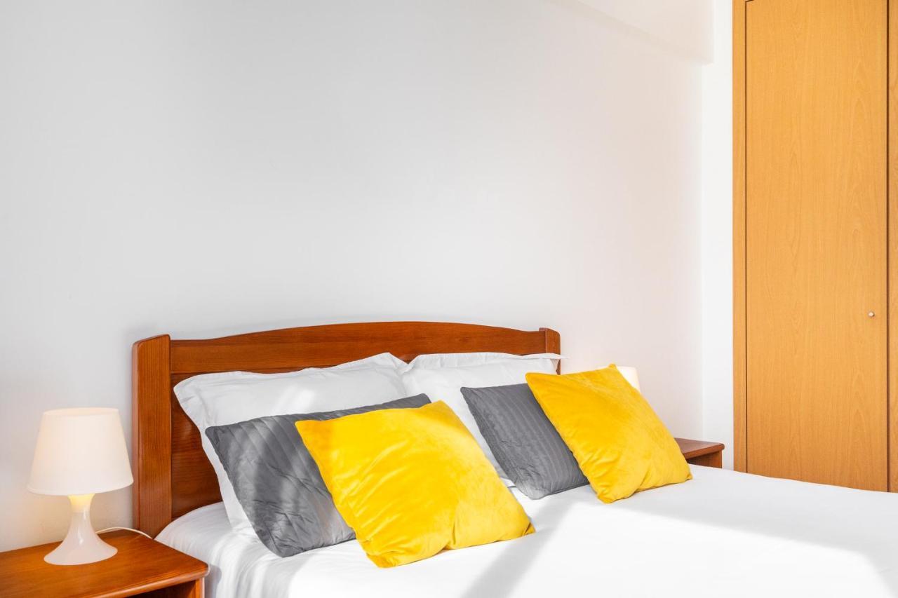 Lisboa, Cidade, Elegant With Air Cond, Free Wifi And Near Metro, By Ig Lisbon
