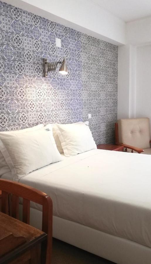 Bn Ghouse * Lisbon