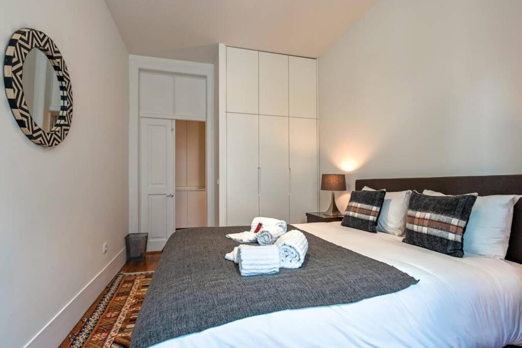 Myplacelisbon - Luxury Trindade Ii Apartment