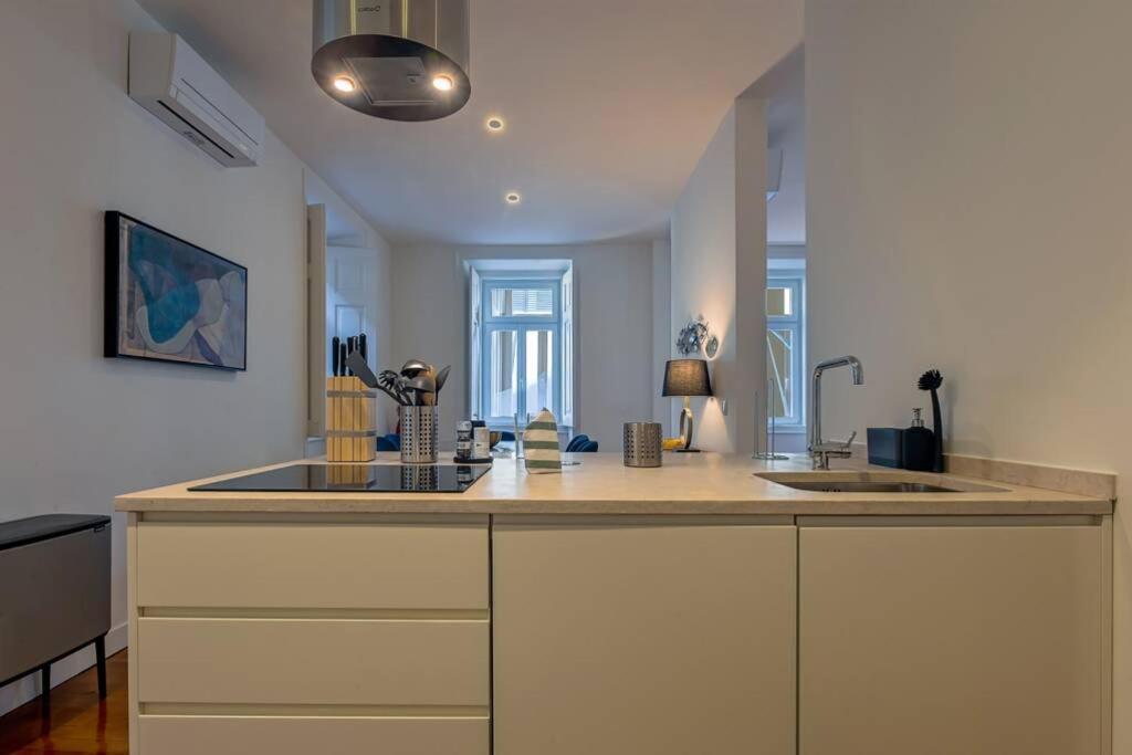 Myplacelisbon - Luxury Trindade Ii Apartment *