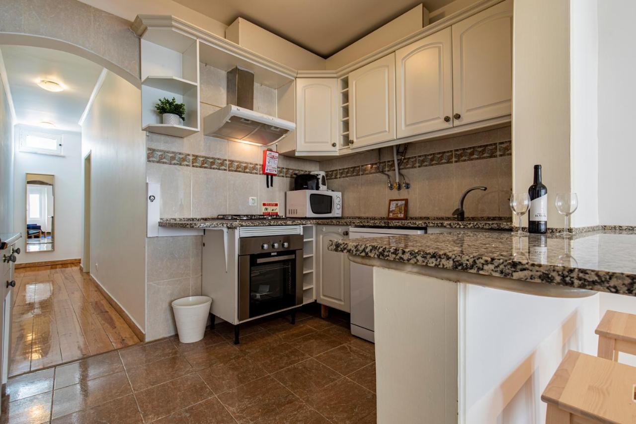 3 Bedroom Near Av. Liberdade *