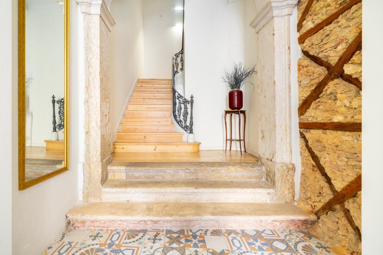 Whome | Alcantara Smart Apartment