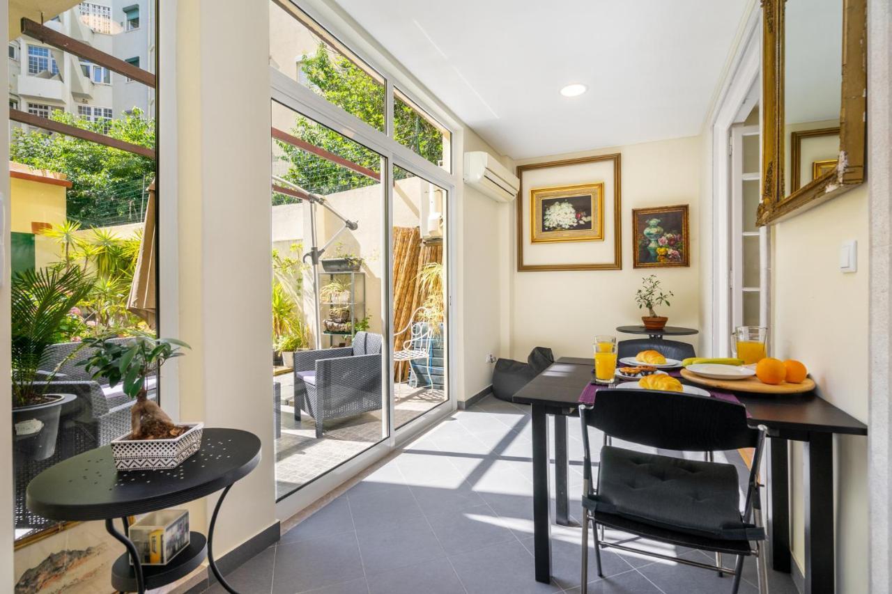 Whome | Alameda Patio Hideaway * Lisbon