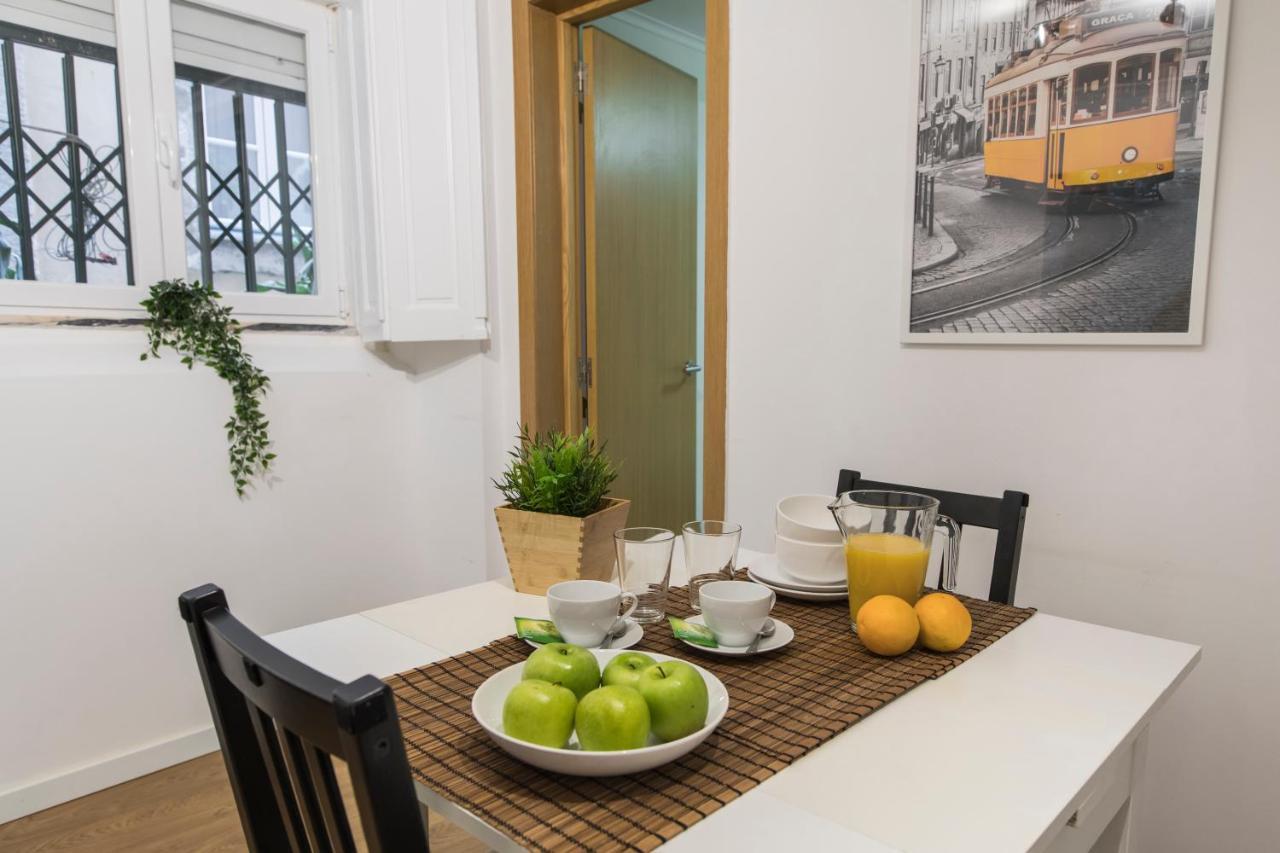 Alfama Typical Beco Dos Ramos Apartment Lisbon