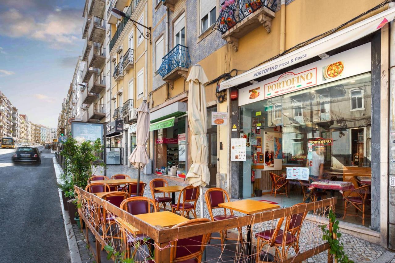 Apartamento Stupendo- Two Rooms, Patio With Refreshing Pond-center-air Conditioning-free Park