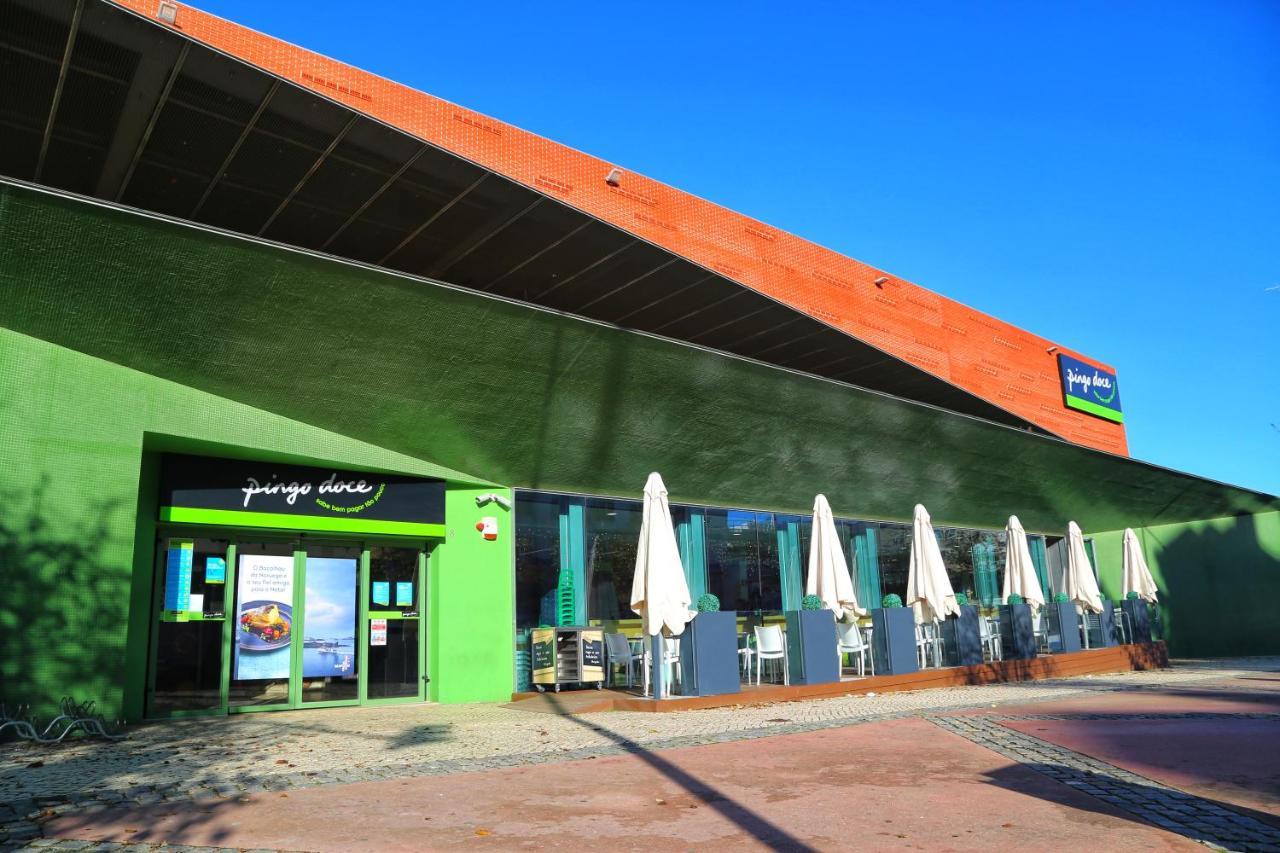 Bom Dia Parque Nacoes Lisboaz Lisbon
