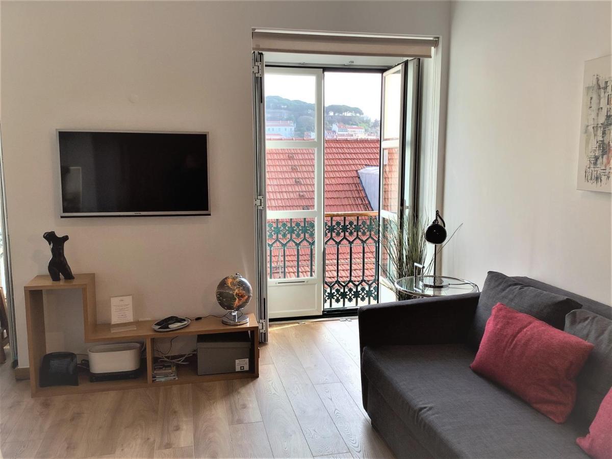Chiado With View To The Castle Apartment Lisbon