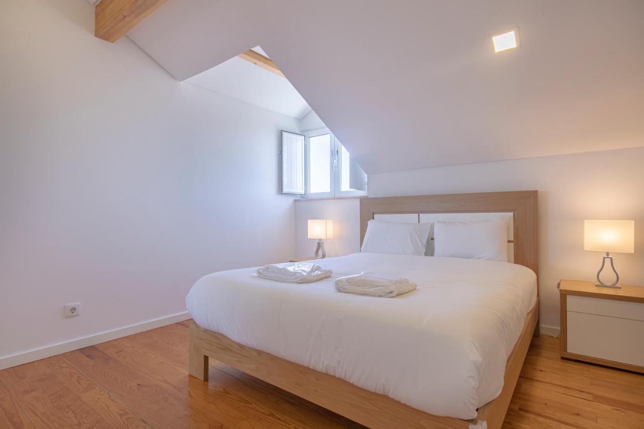 Classy Two Bedroom View Apartment