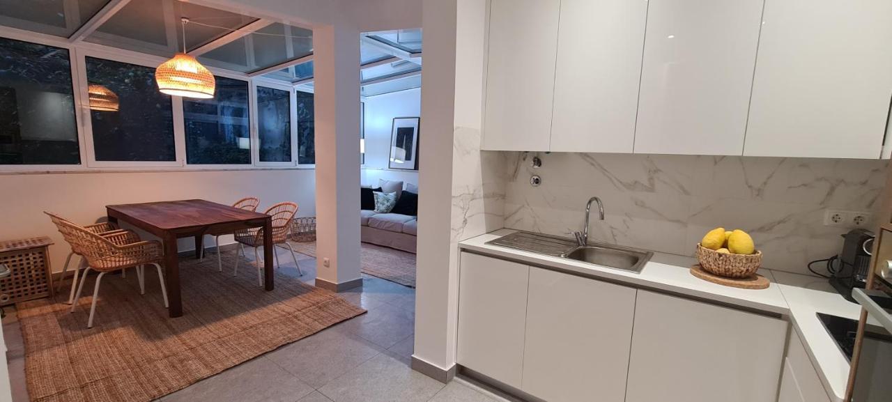 & Sunny Apartment