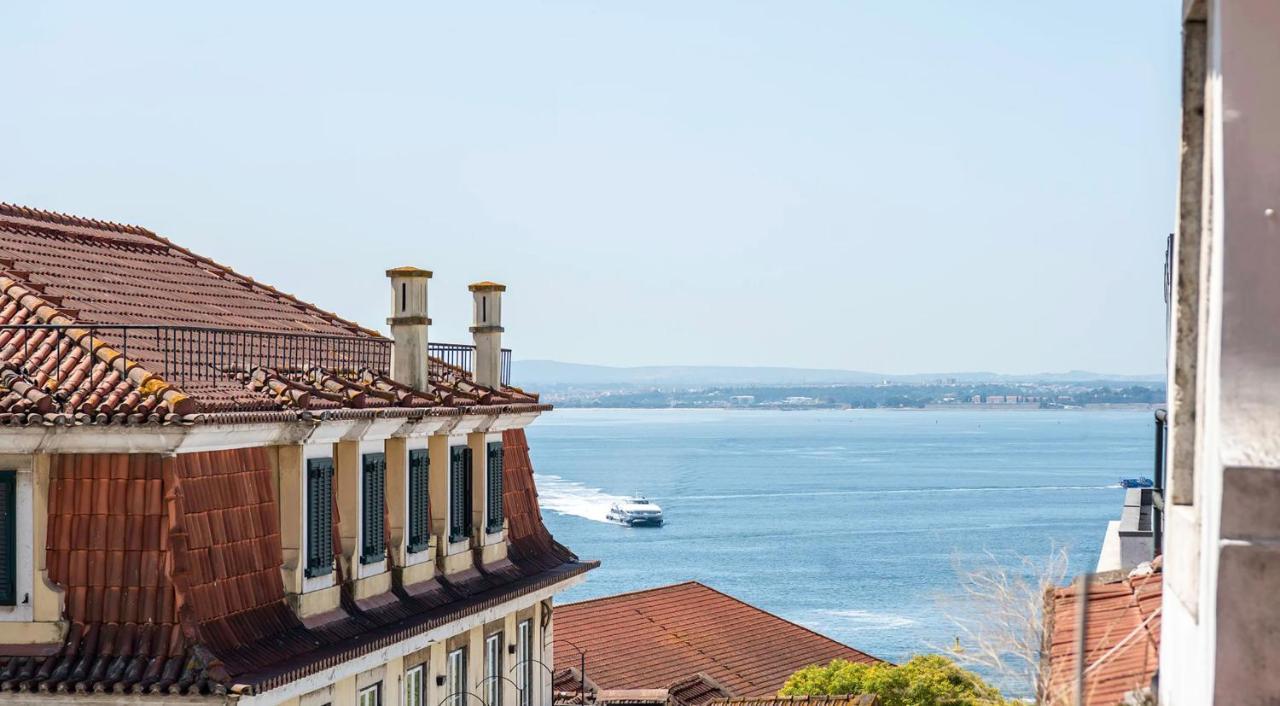 Trendy And Super 21 By Lisbonne Collection * Lisbon
