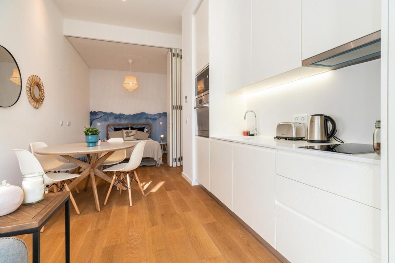 Spacious In Apartment Lisbon