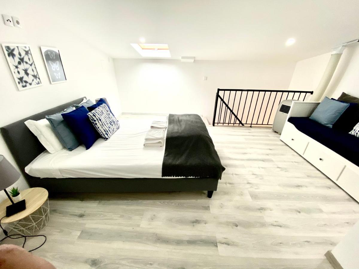 Apartment House Of Comfort Duplex A In The Center Of *