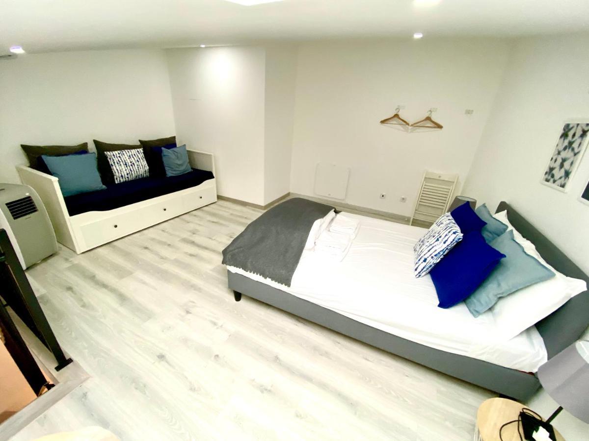 Apartment House Of Comfort Duplex A In The Center Of *