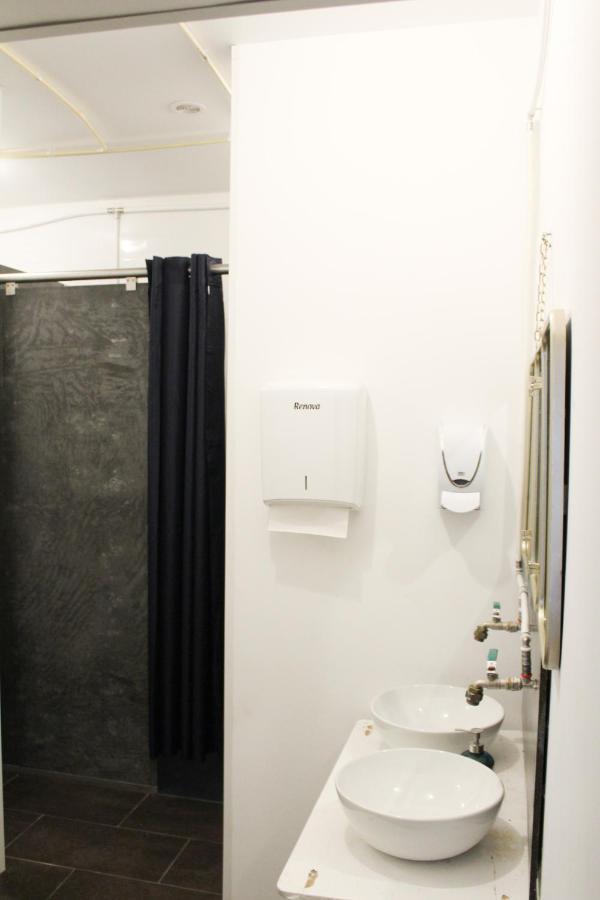 Albergue Alface Hall & Bar