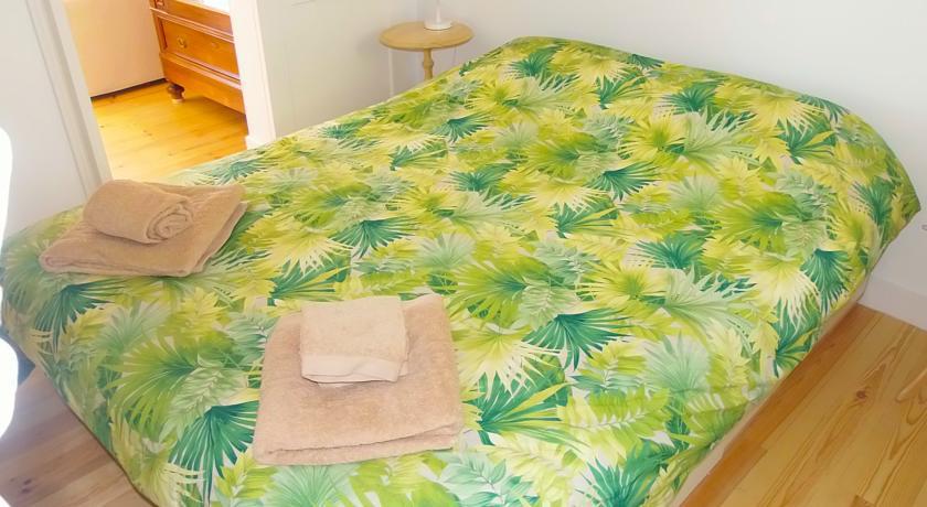 Flores Terrace Apartment