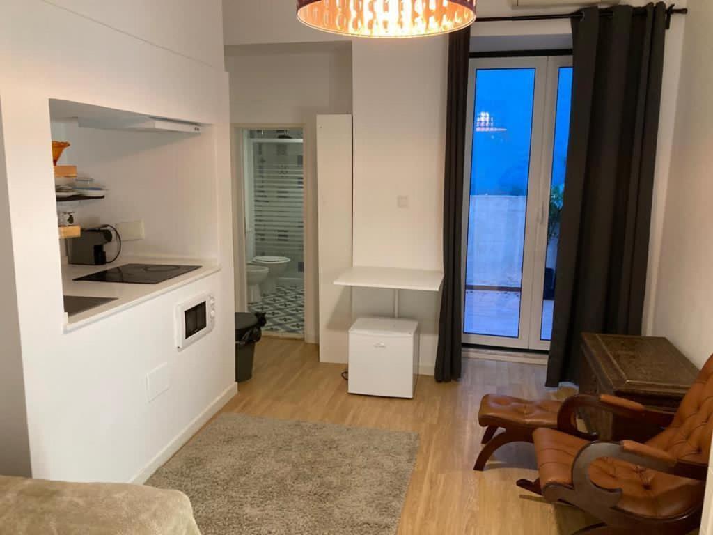 Guest house Old Town Lx Suites