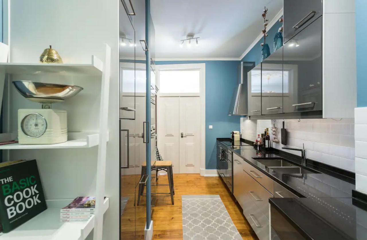 Beautiful And Stylish 5br In The Heart Of Chiado Apartment Lisbon