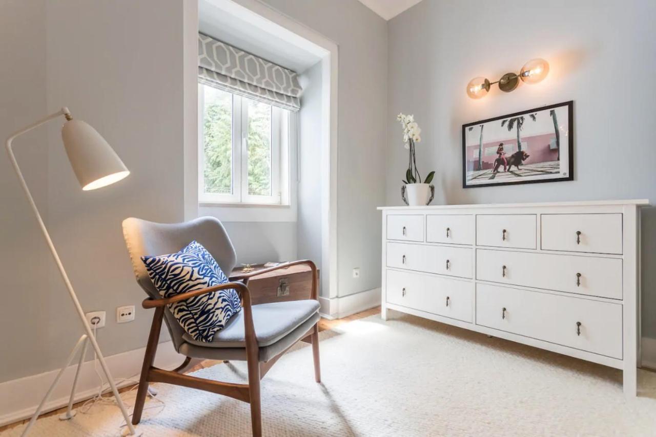 Beautiful And Stylish 5br In The Heart Of Chiado * Lisbon