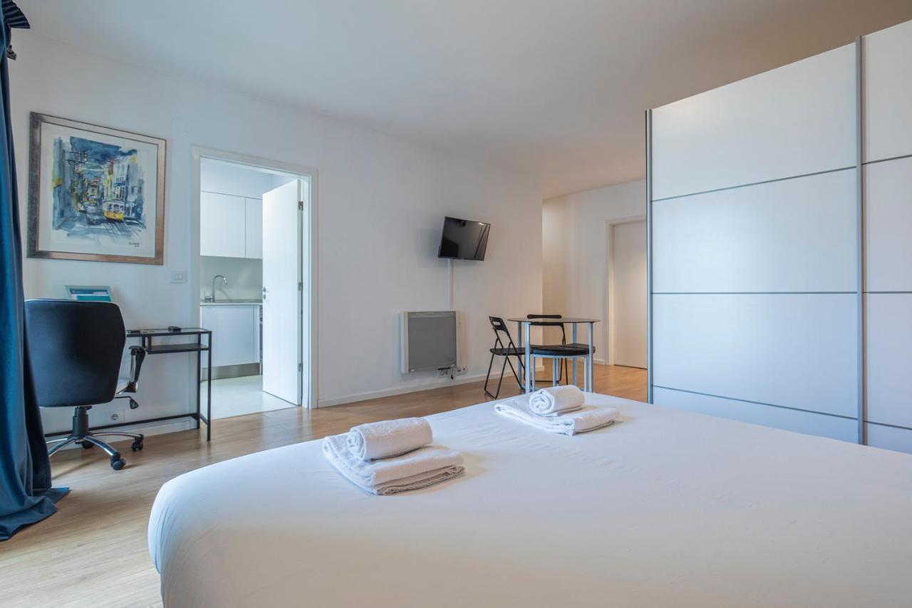 Bright & Comfy Flat In By Lovelystay Apartamento Lisboa