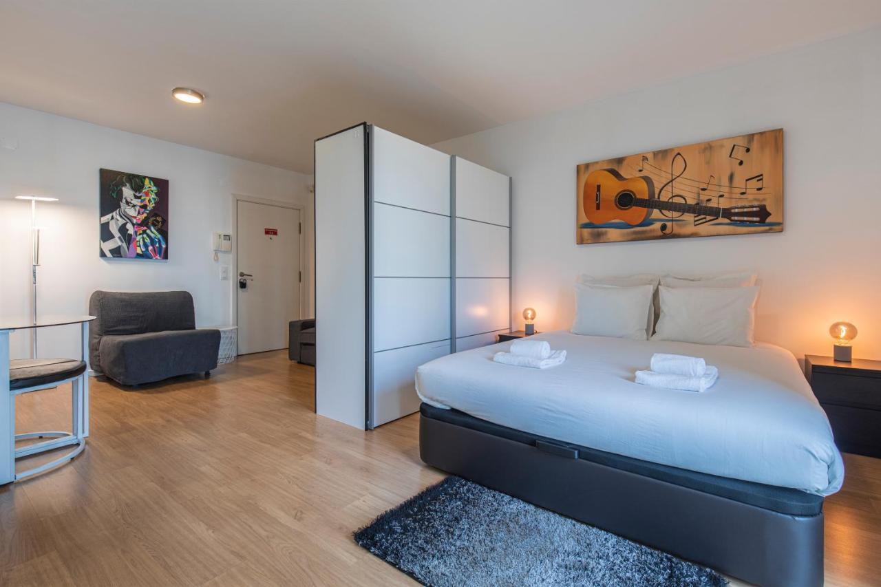 Bright & Comfy Flat In By Lovelystay Apartamento Lisboa