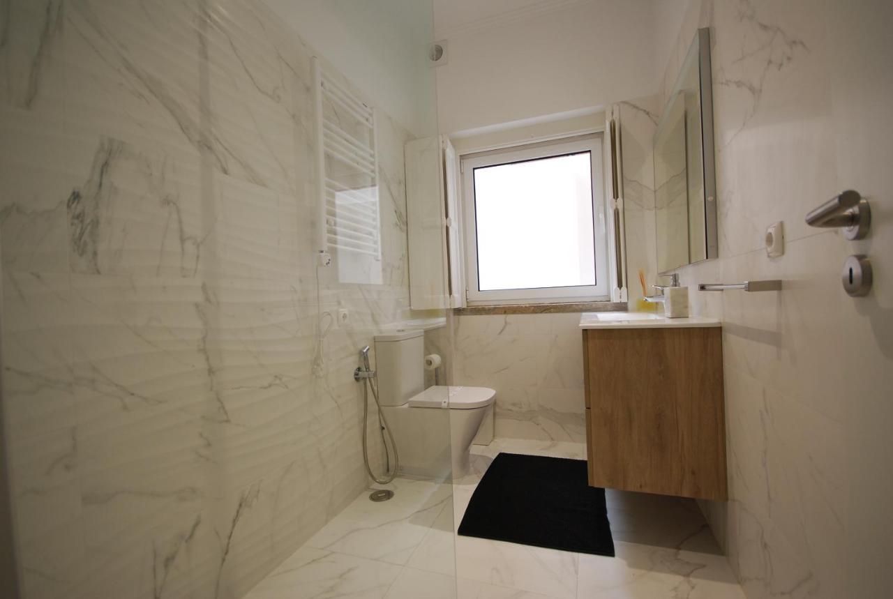 & Sunny Apartment *