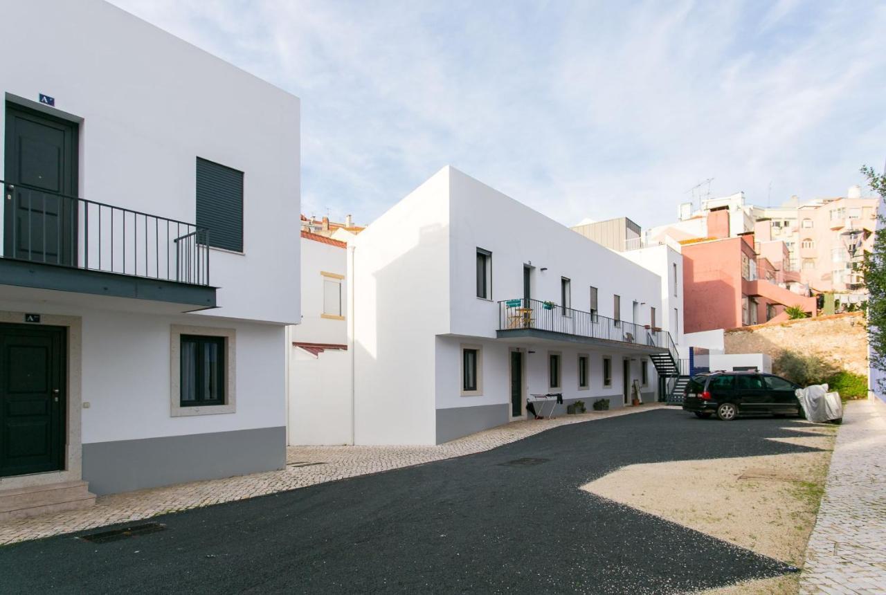 Adell Apartment