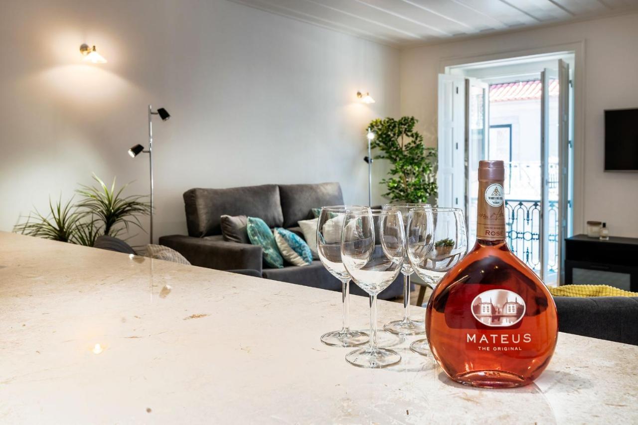 Apartment Stunning 2bdr In Chiado By Lovelystay Lisbon