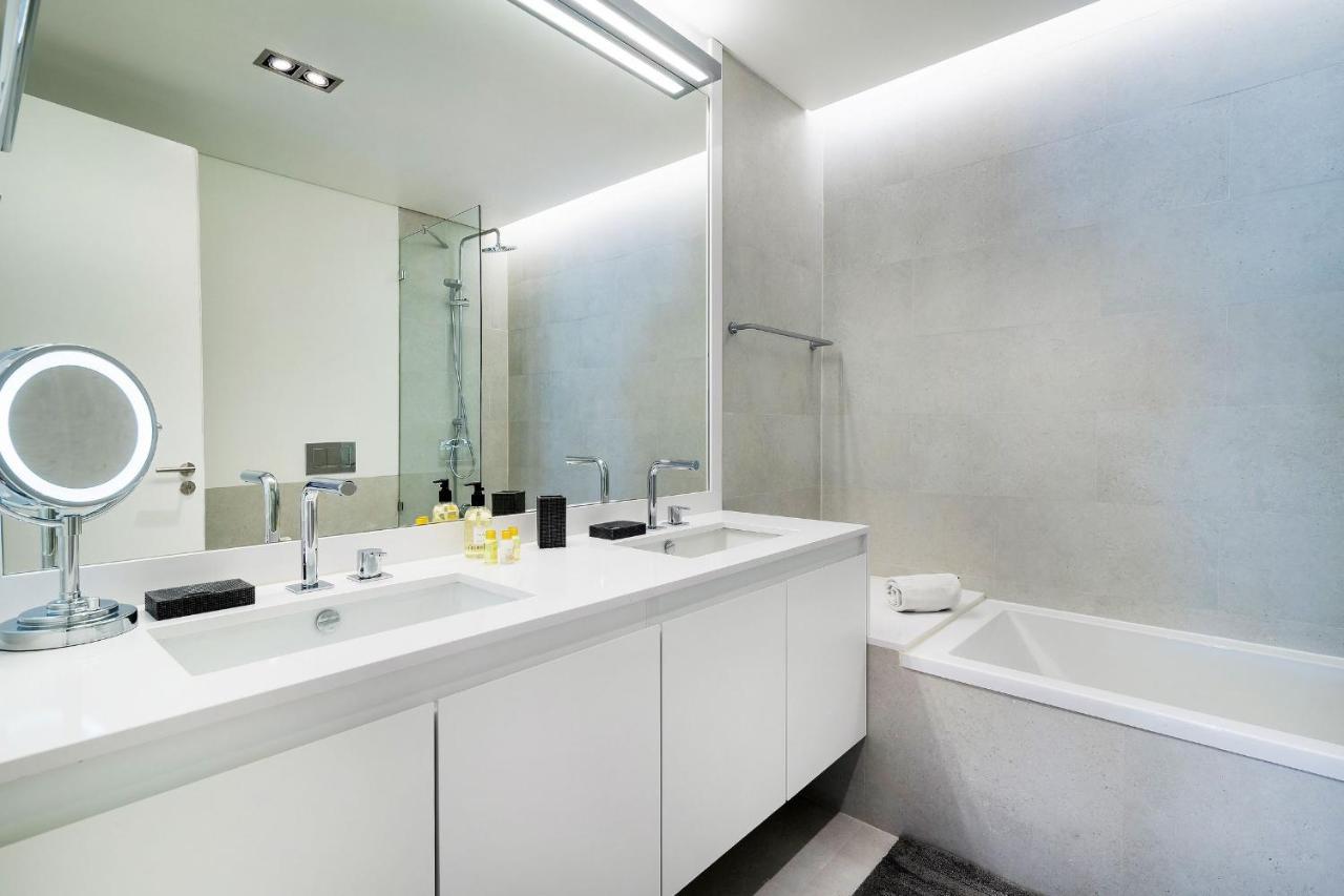 Apartment Stunning 2bdr In Chiado By Lovelystay *
