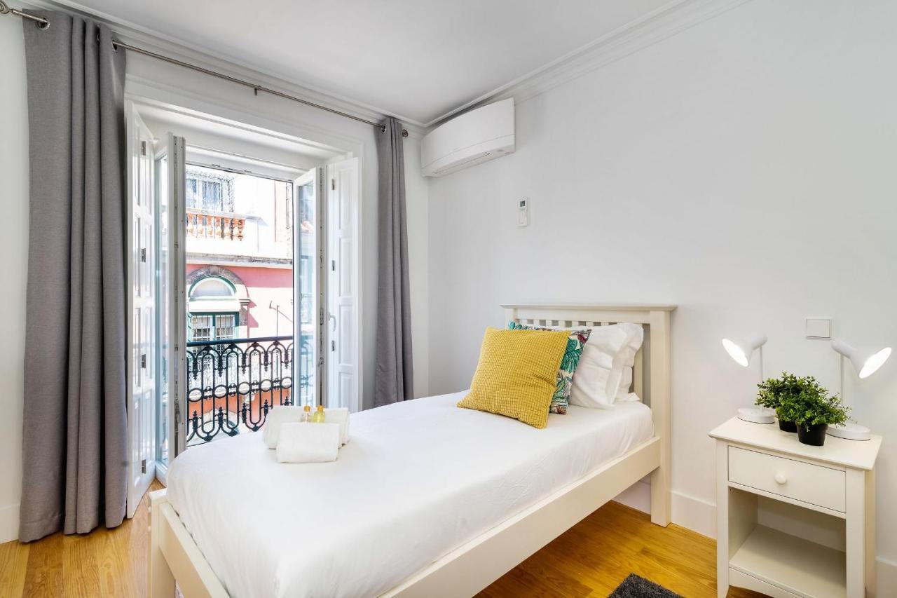 Stunning 2bdr In Chiado By Lovelystay Lisbon