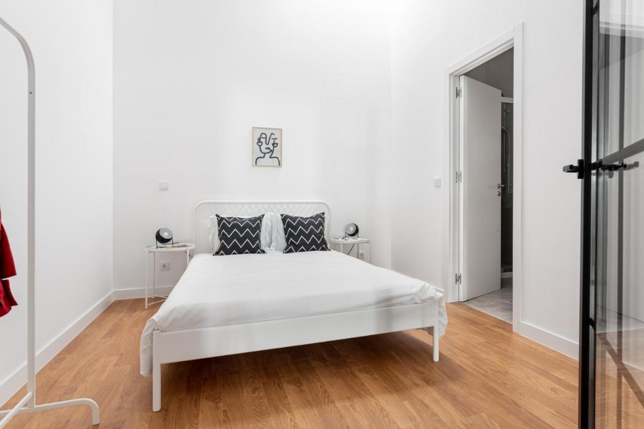 Altido Stylish 2-level Flats Near Ajuda Palace Lisbon