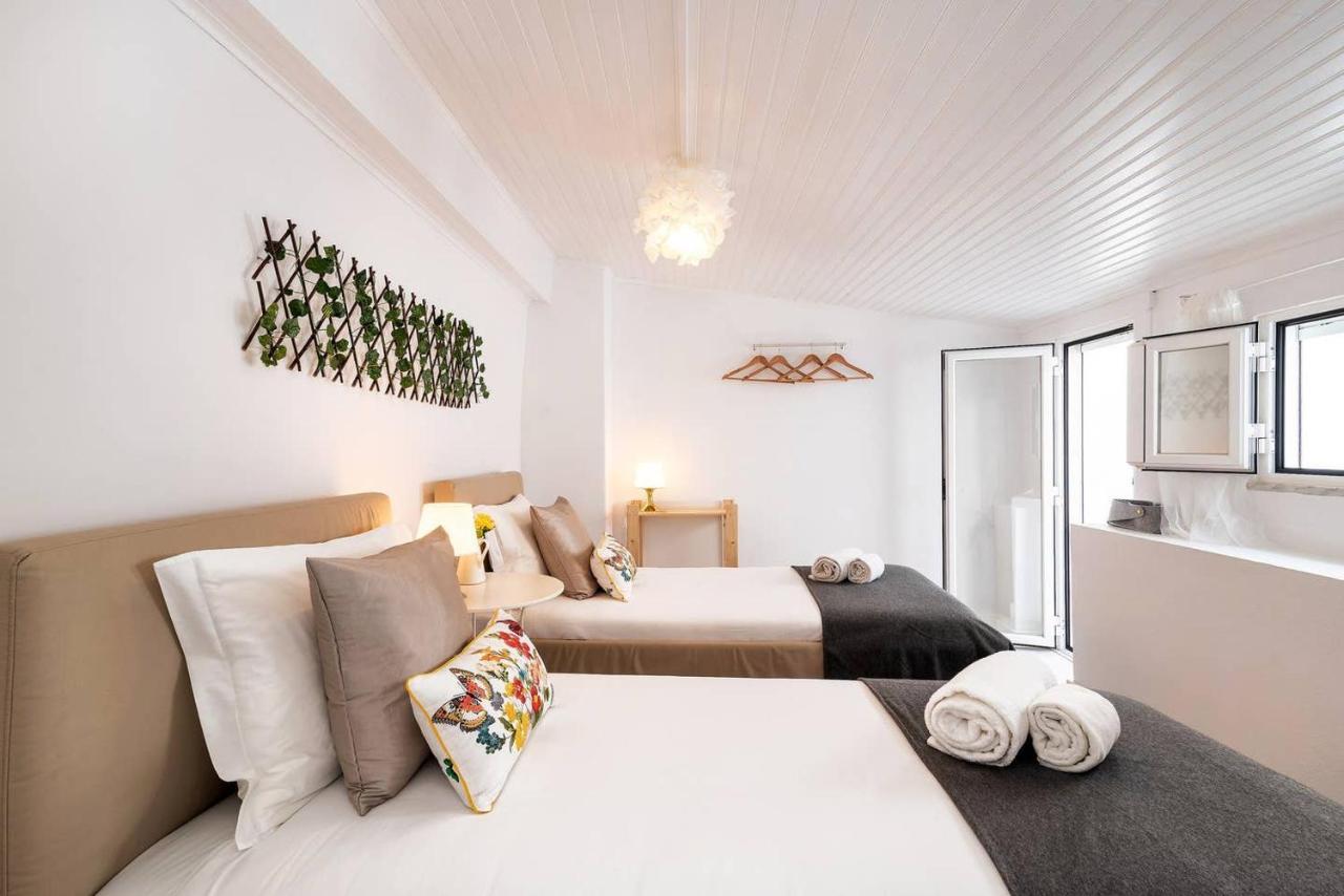 Urban & Trendy Duplex Close To Lx Factory By Trip2portugal * Lisbon