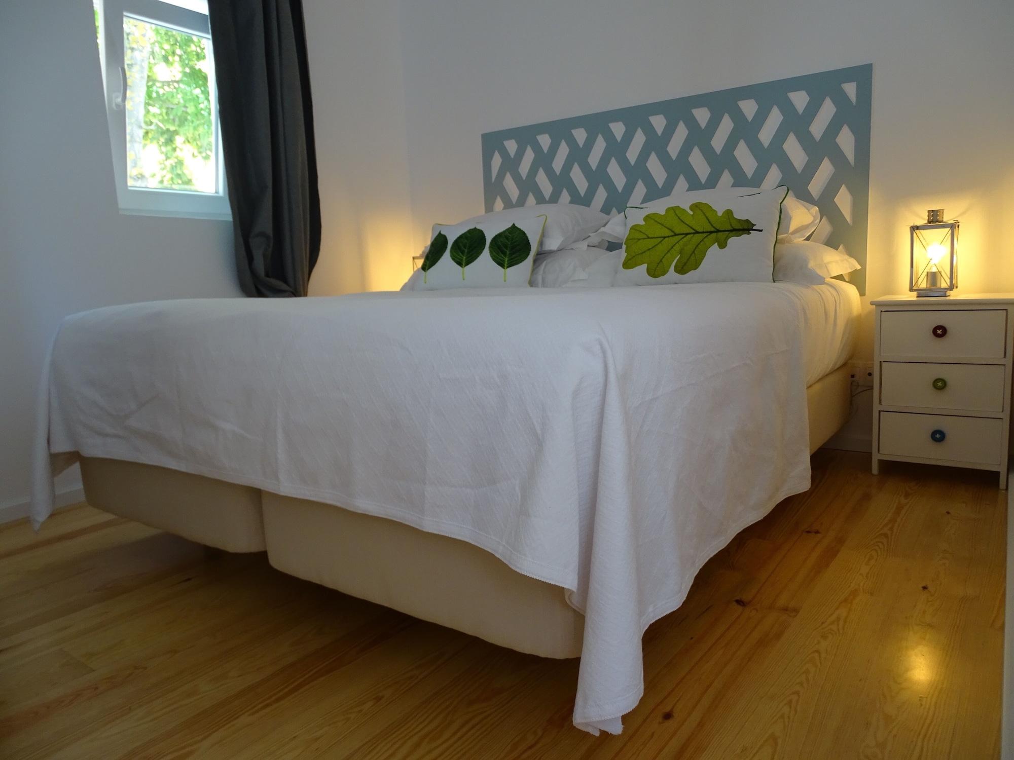 Alfama Yellow House Apartment *