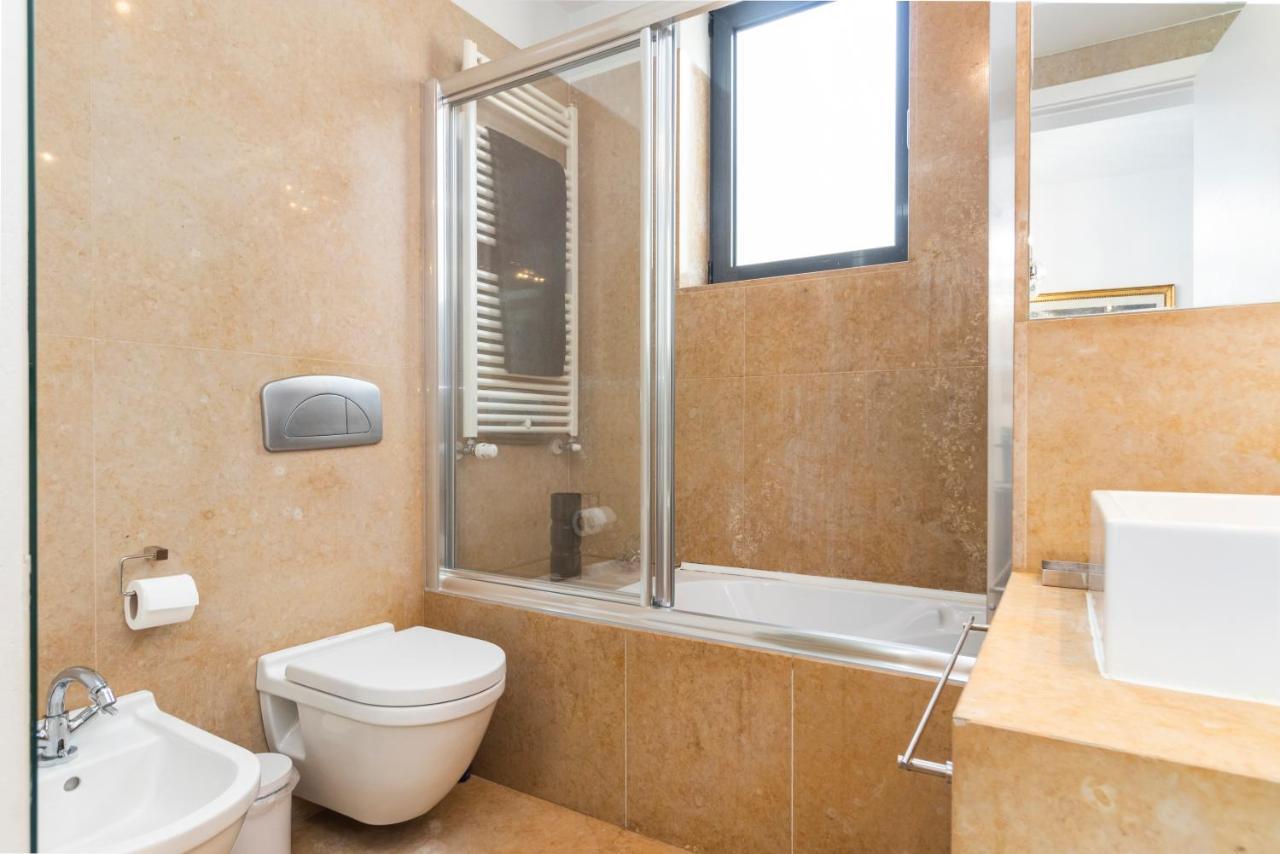 3 Bedroom In Villa *