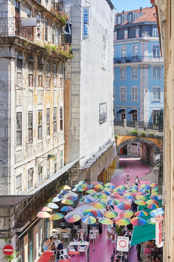 Sunny Pink Street Historical Apt, By Timecooler Apartment