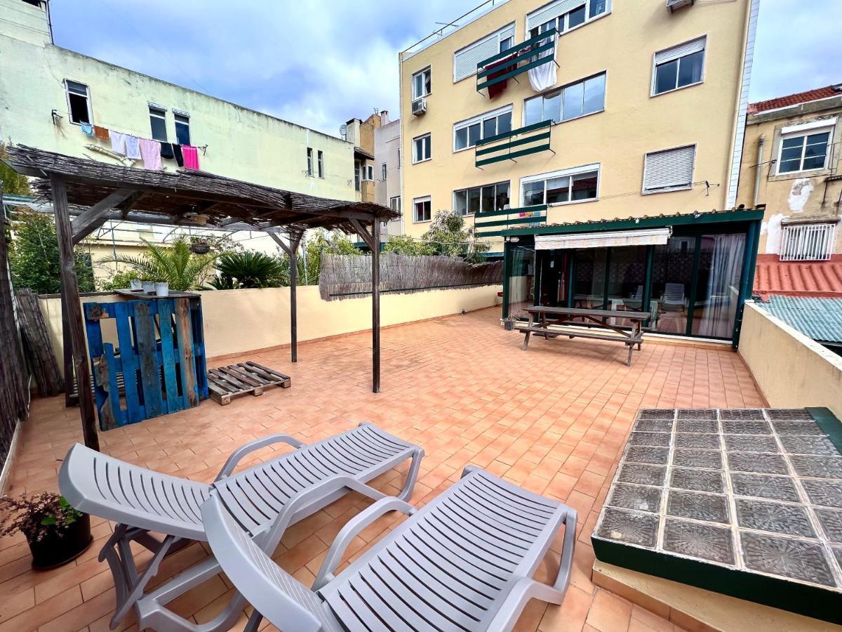 Apartment Flores Terrace Lisbon
