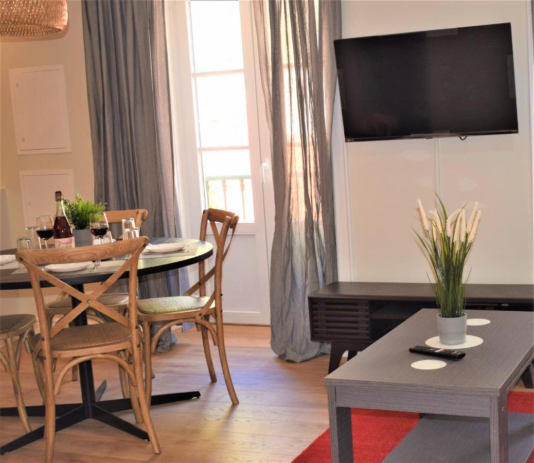 Apartment Colmeia
