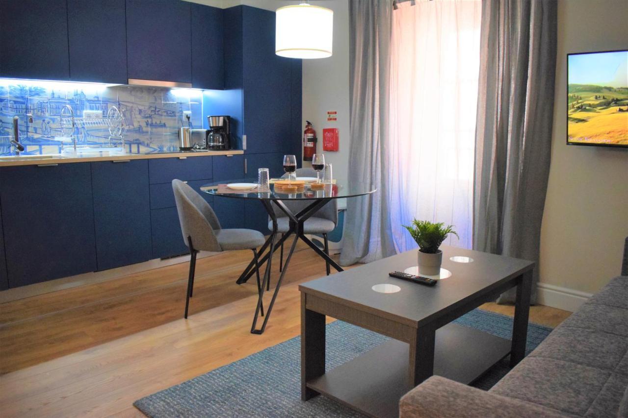 Colmeia Apartment