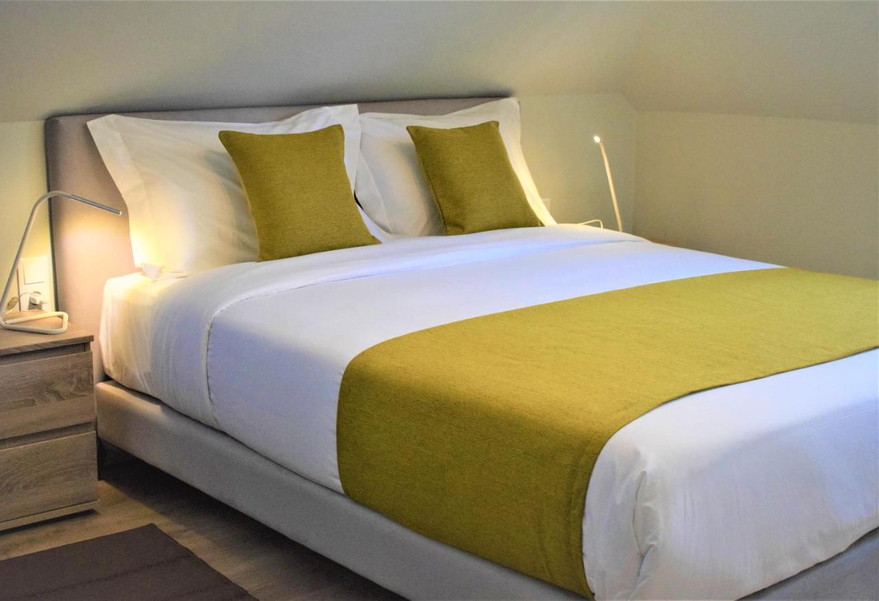 Colmeia Apartment *