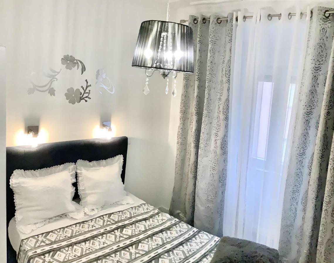 Alameda River And Mountain View Flat Apartment Lisbon