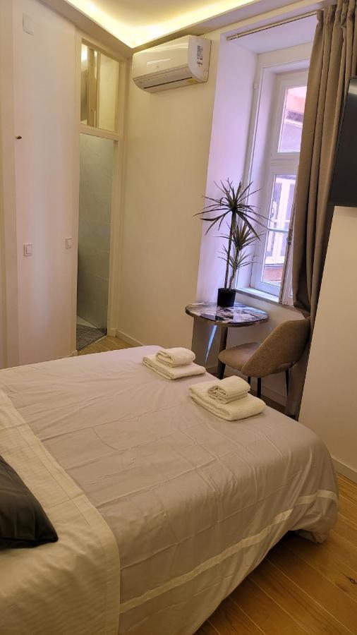 Tiny Rosa - Bairro Alto * Lisboa